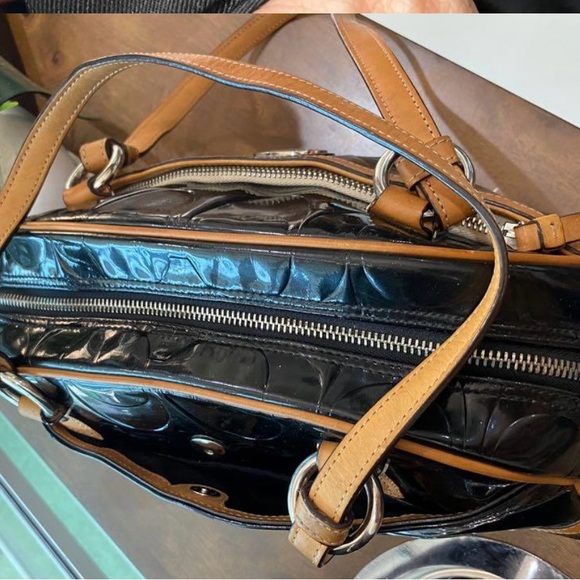 Authentic Coach Peyton Embossed Patent Satchel - Picture 5 of 6